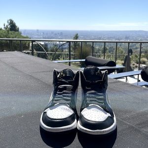 Jordan 1 Mid Pollen Black White Yellow